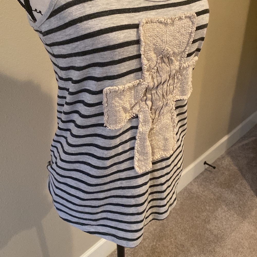 Black and grey striped cross tank - Picture 2 of 6